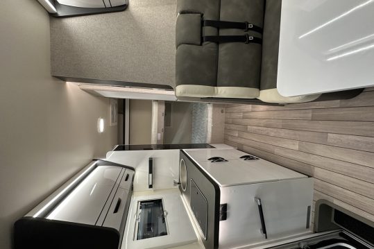 TudelaCaravaning Autocaravana Glamys 320 interior IMG_8670