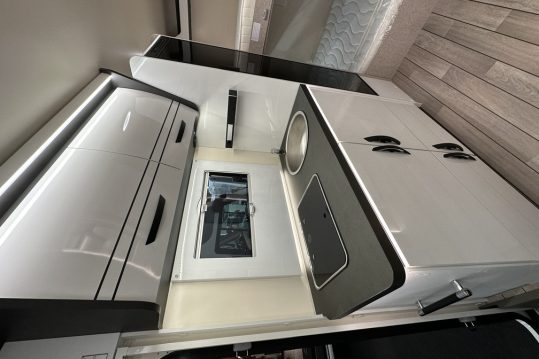 TudelaCaravaning Autocaravana Glamys 320 interior4 IMG_8670