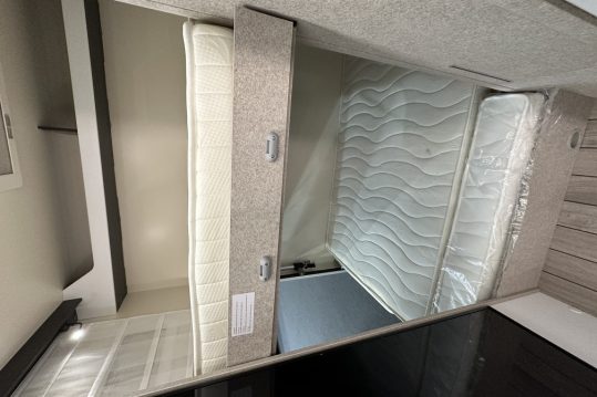 TudelaCaravaning Autocaravana Glamys 320 interior5 camas IMG_8670