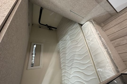 TudelaCaravaning Autocaravana Glamys 320 interior7 IMG_8670